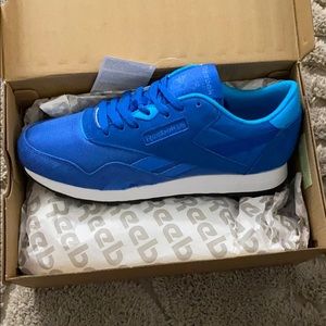 NWT Reebok Classic